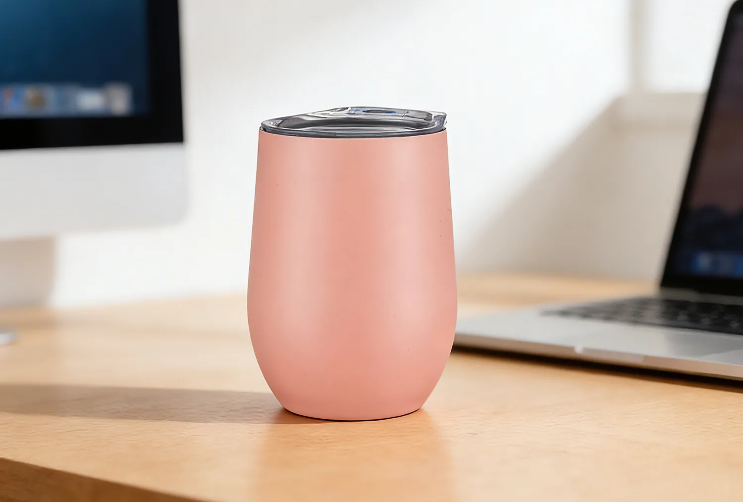 బీర్ మగ్ యొక్క ప్రధాన లక్షణాలు.